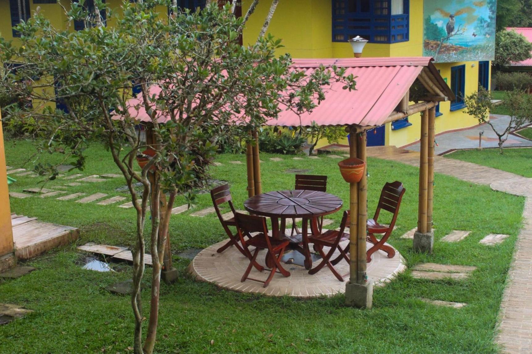 Ecohotel La Casona Pereira Tribunas Exterior photo
